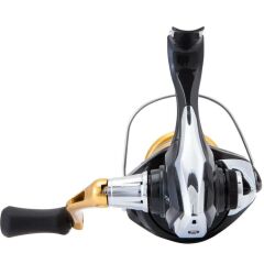 Shimano Sahara C3000 HG FJ Spin Olta Makinesi
